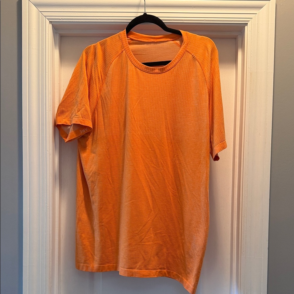 lululemon athletica Vibrant Orange Short Sleeve Tee